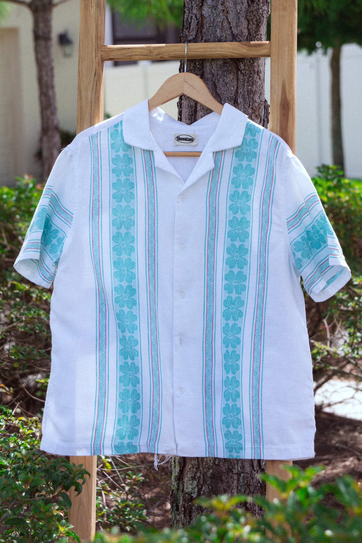 Turquoise Floral Beach Shirt (Medium)
