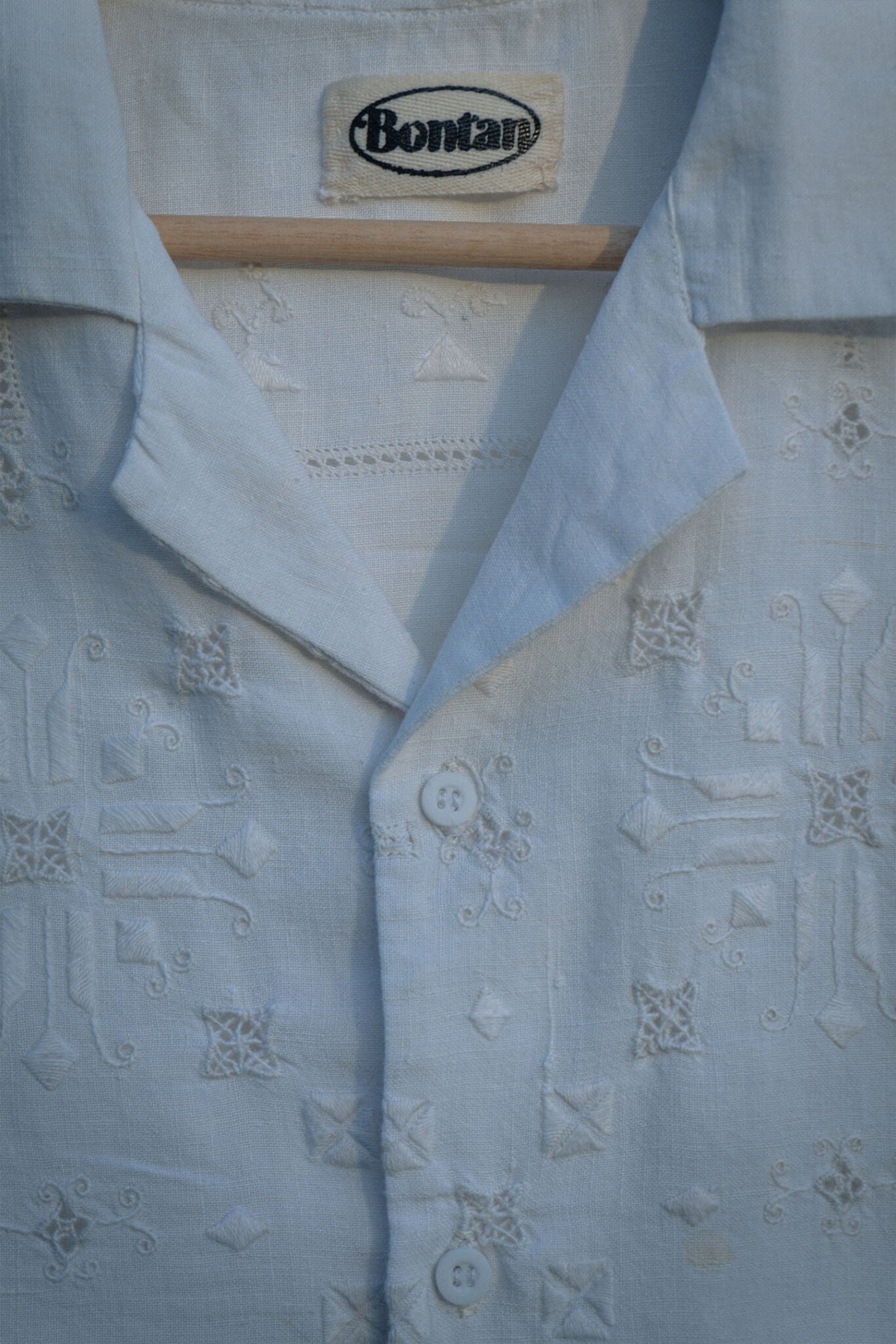 White Textured Tablecloth Shirt (Medium)
