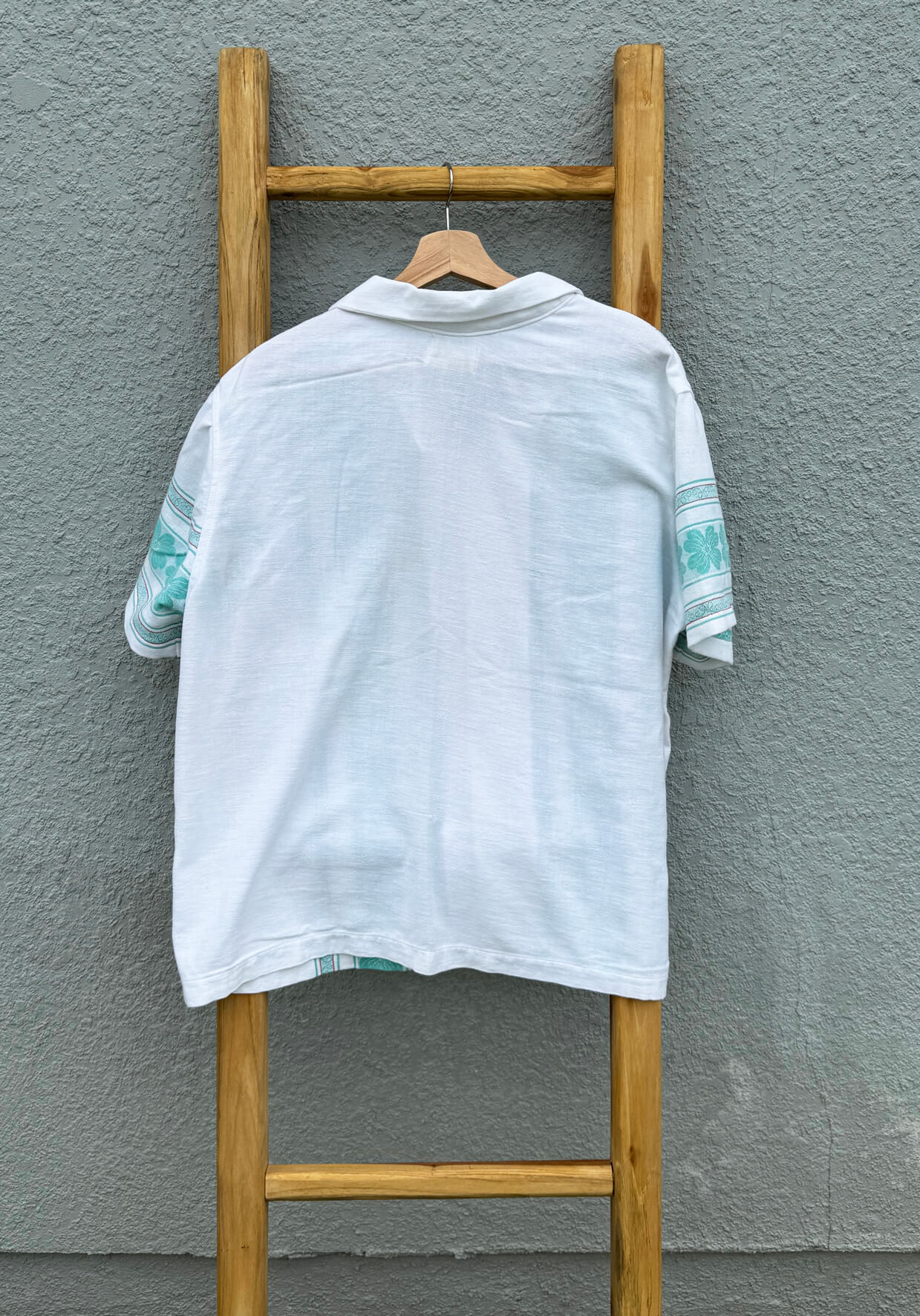 Turquoise Floral Beach Shirt (Medium)