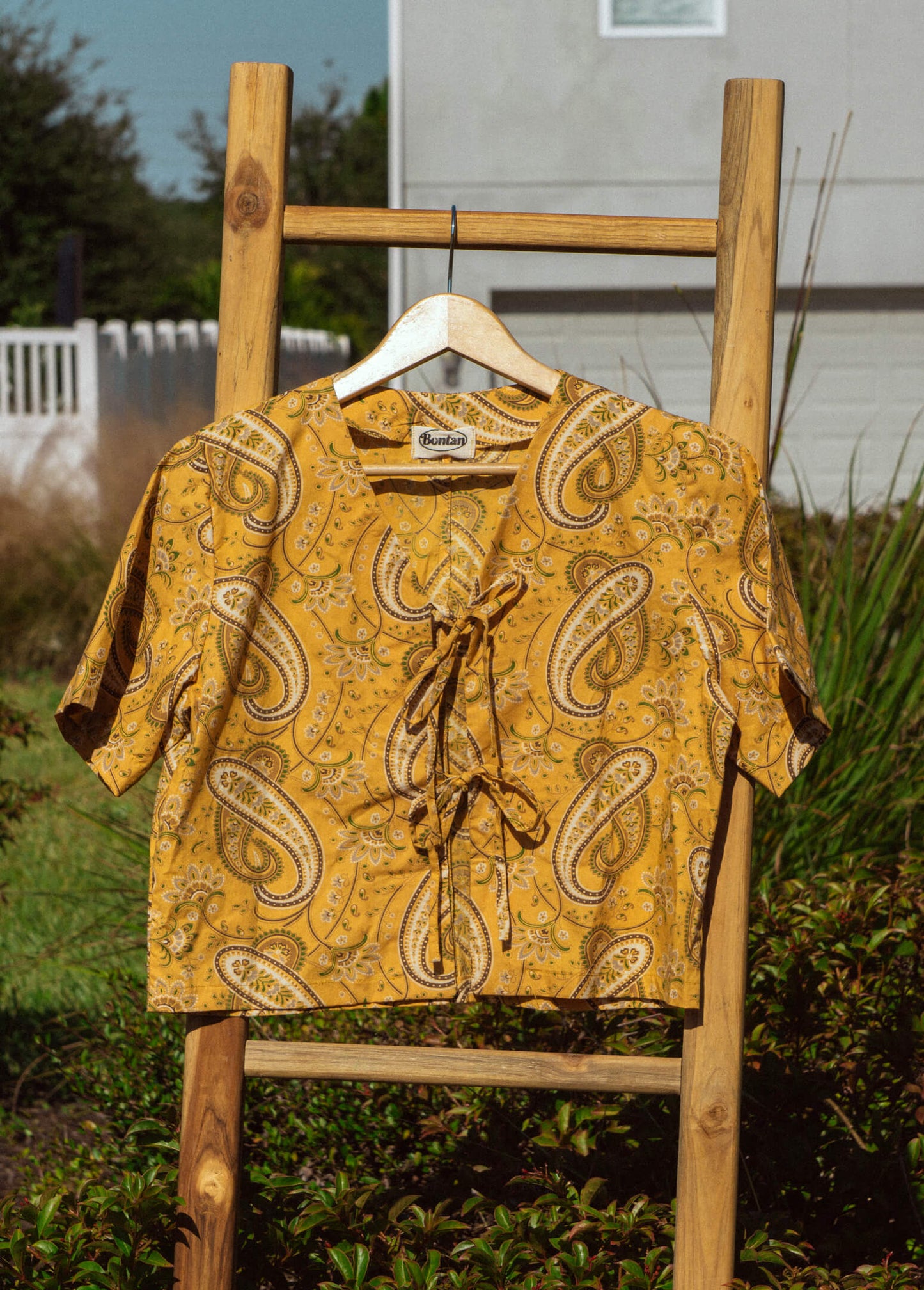 Oro Paisley Tie-Top (Women's Large)